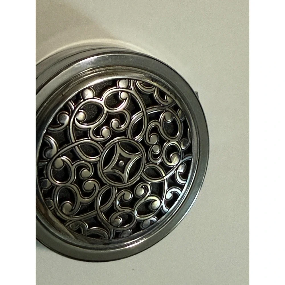 Beautiful‎ Brighton Silver Tone Celtic look heart push button round jewelry case